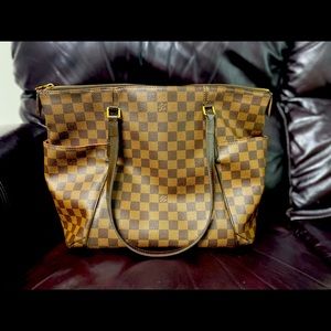 Authentic Louis Vuitton Totally MM